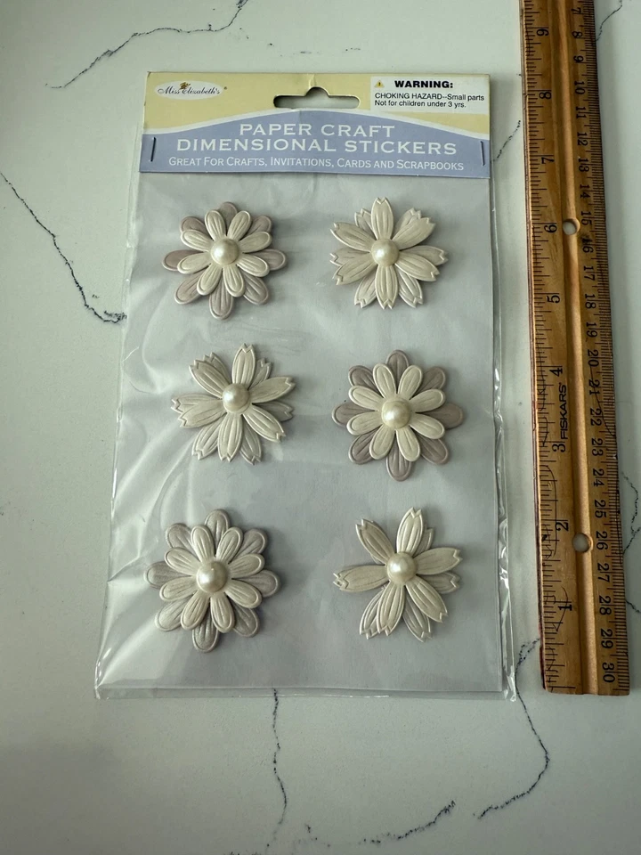 Miss Elizabeth's Papel Artesanía 3D Dimensional Adhesivo Flores Con Centro Bronceado Foto 3 de 4