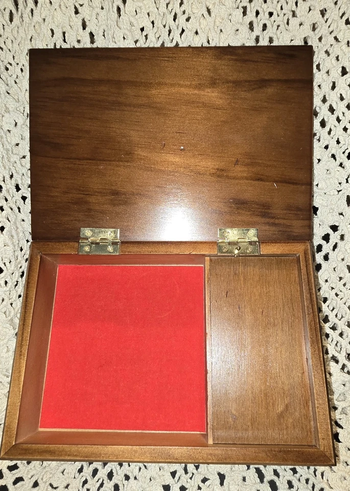 Caixa de música Disney Pocahontas joias cores do vento - Imagem 2 de 4