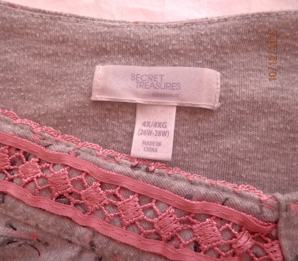 Women's Nightgown 4xl with pink flowers - Image 3 of 4