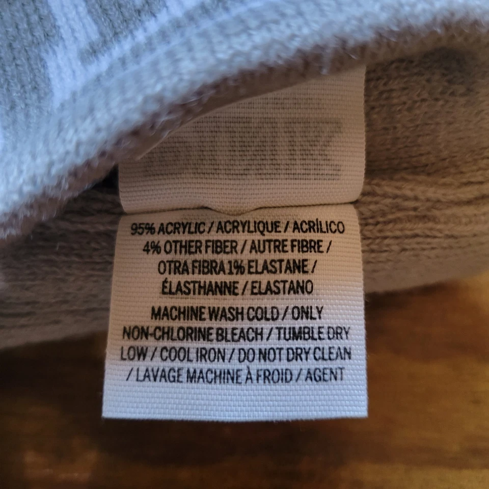 Faixa de cabeça feminina de malha cinza estampa gráfica PINK by VICTORIA'S SECRET tamanho único - Imagem 4 de 4