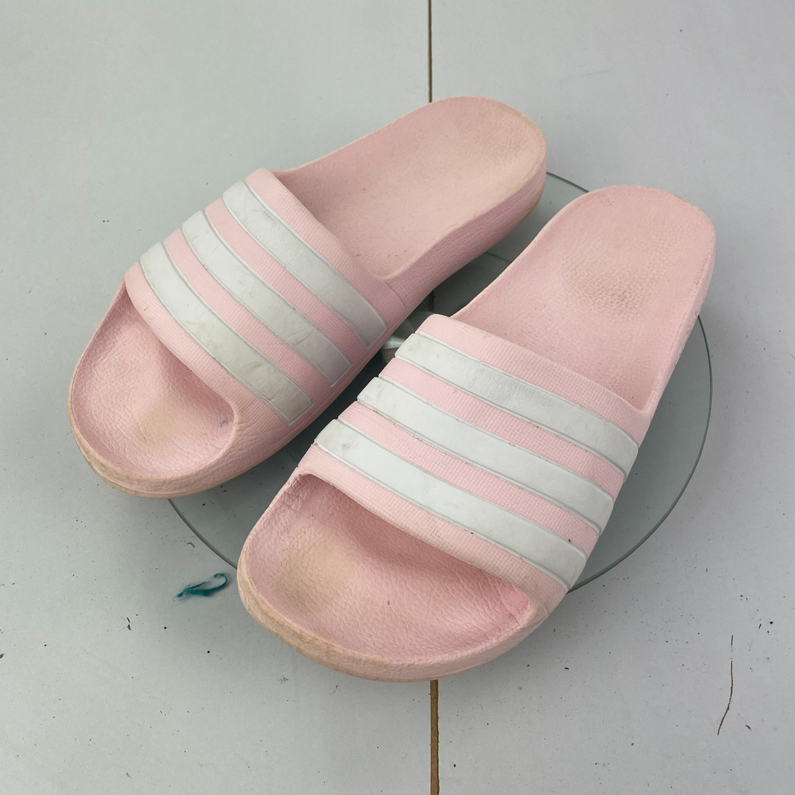 ADIDAS ADILETTE Sliders 5K Pink Sandals Slip On Foam Kids Girls ADIDAS ADILETTE Sliders 5K Pink Sandals Slip On Foam Kids Girls