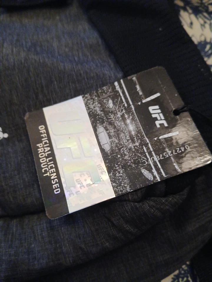 UFC 19 CRIMES SLING BAG - Image 3 of 4