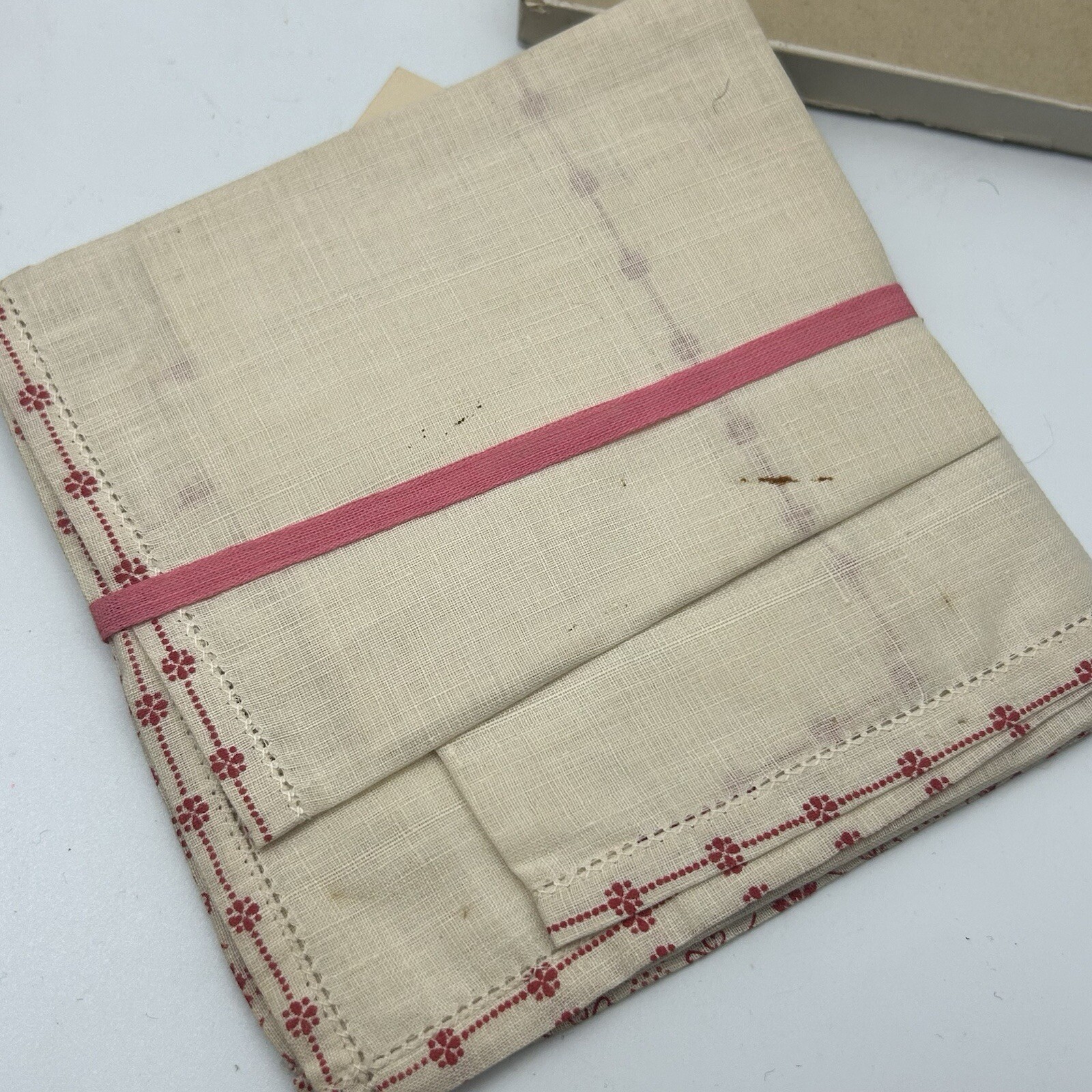 Antique Handkerchief In box Edwardian illustrated 1907 unused Christmas gift