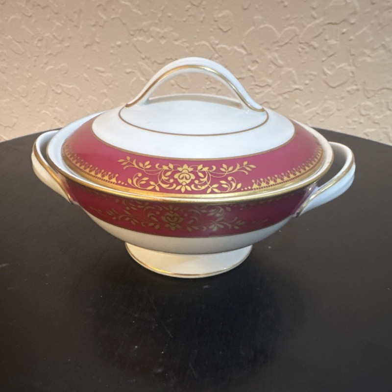 Noritake 6525 Porcelain Covered Dish Red Gold White Glossy Lidded Round