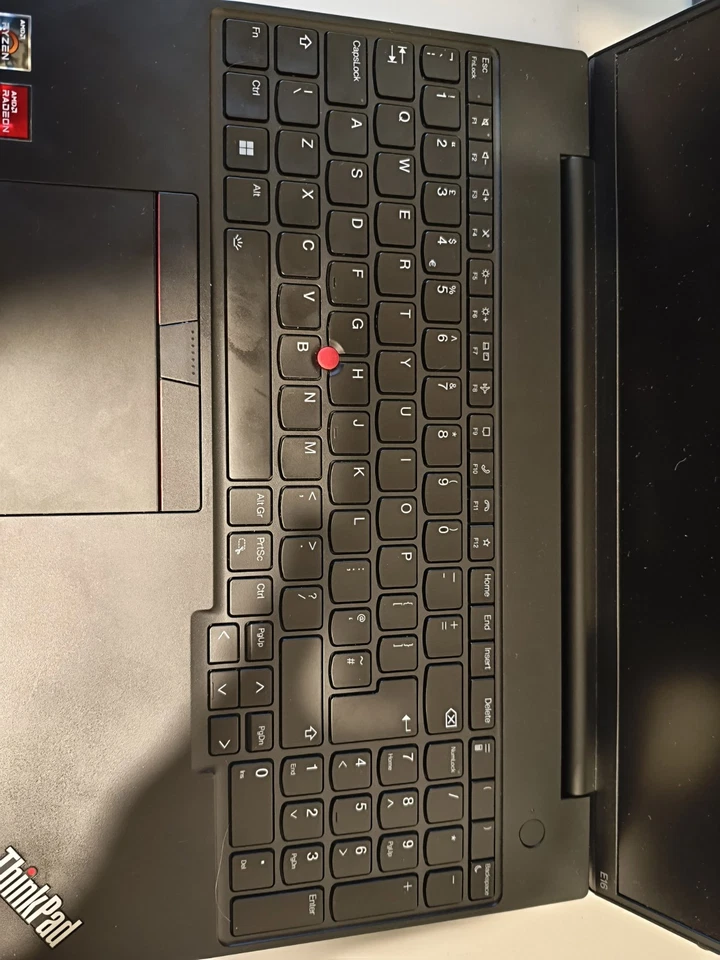 Lenovo ThinkPad E16 G1 · Ryzen 7 7730U · 24GB · 512GB, photo 3 of 5
