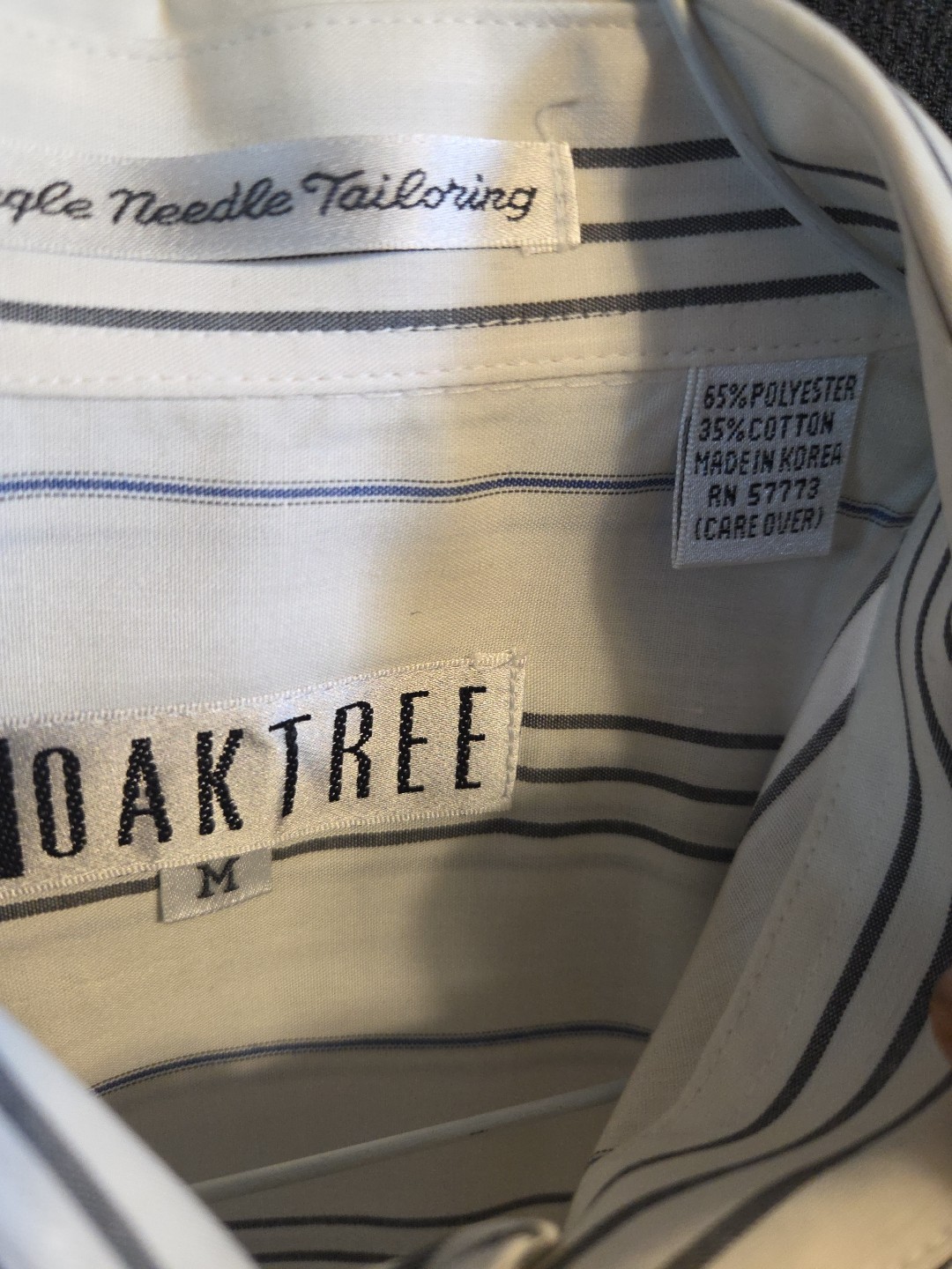 Oaktree Single Need Tailored  Medium Button Down - image 8