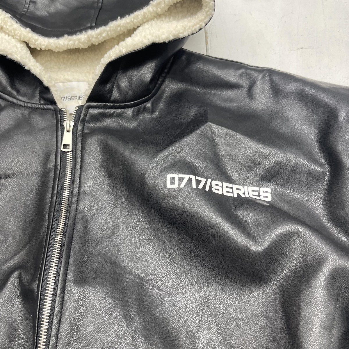 0717/SERIES Jacket Mens Medium Black Faux Leather Hooded Sherpa