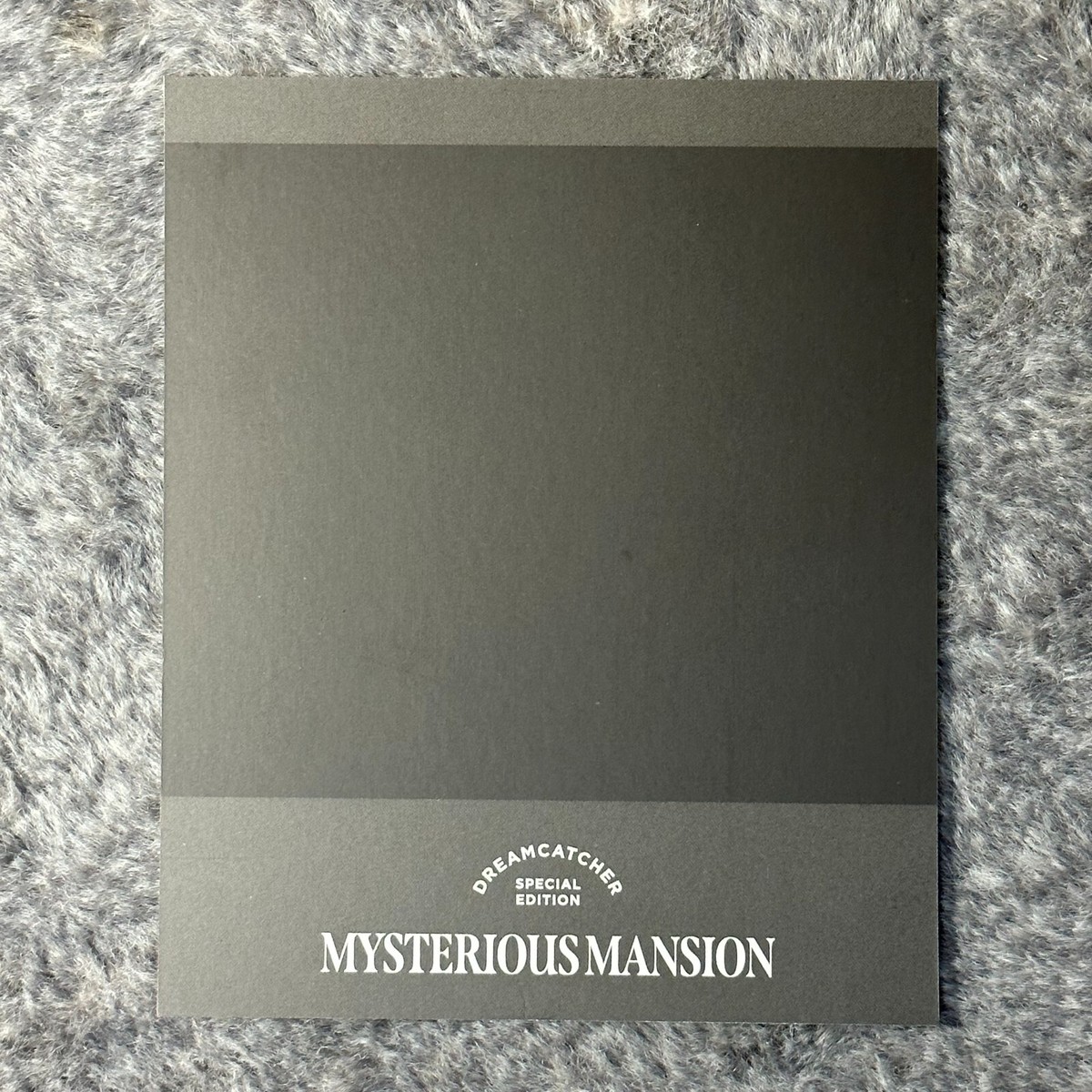 Yoohyeon Official Polaroid Photo Photocard Dreamcatcher Mysterious