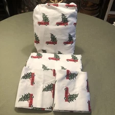 Winter Wonder Lane Red Truck  & Tree Queen Sheet Set EUC