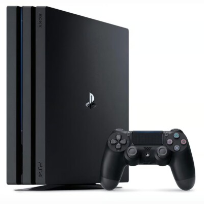 Schwarze ps4 pro konsole, 1TB, 2 schwarze Controller, GTA5, Minecraft inklusive