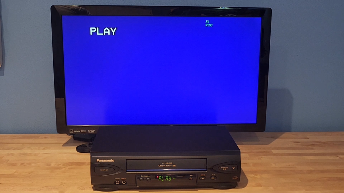 Panasonic PV-4022-A VCR Player: Omnivision VHS Recorder 4