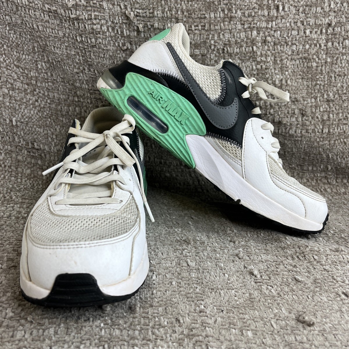 Nike Air Max Excee Womens Size 10 White Casual Shoes Nike Air Max Excee Womens Size 10 White Casual Shoes