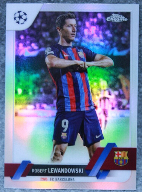 2022-23 Topps Chrome UEFA UCC Robert Lewandowski Refractor #9
