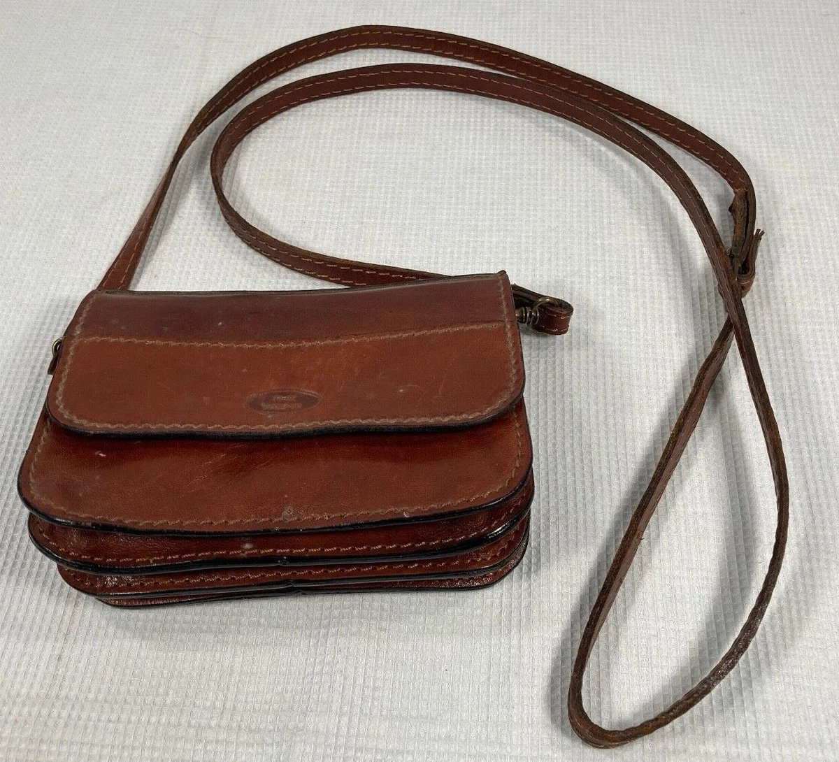 The clearance trend crossbody
