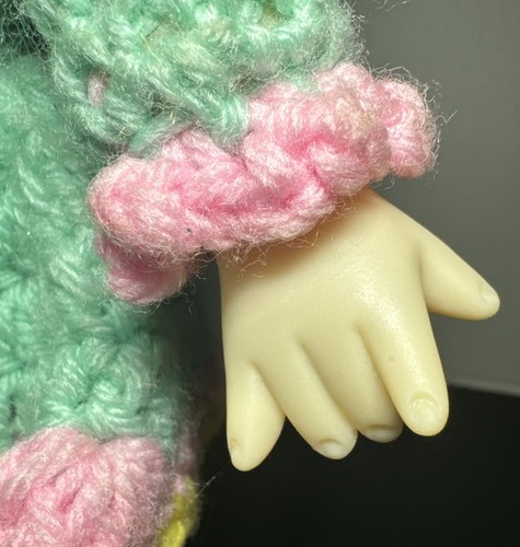 Vintage Strawberry Shortcake Friends Doll Crochet Hand Knitted Crafted Hong Kong - Picture 7 of 13