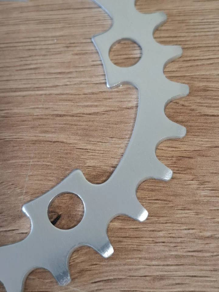Retro Bicycle Parts NOS Stronglight 28T Chainring 86 BCD Ultra Light - Image 4 of 4