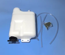 Coolant Radiator bottle tank For Toyota Hilux 4Runner LN 85 86 90 100 110 111