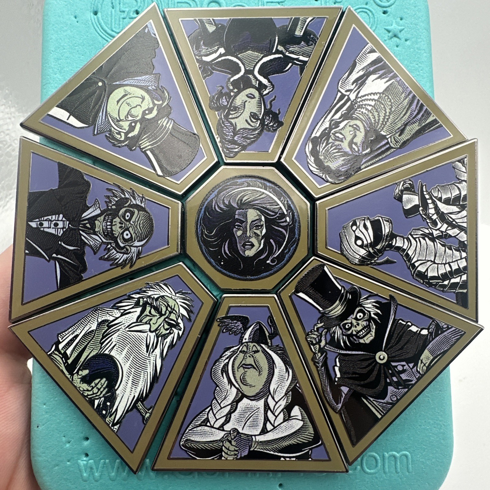 Disney Haunted Mansion Complete 9 Piece Mystery Puzzle Pin Set + Mini Board