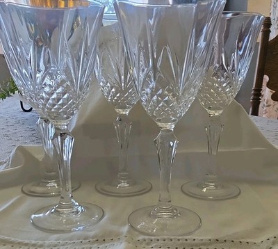 Set of 5 Salzberg CRISTEL DE FLANDRE Wine Glasses France DISCONTINUED 7.5''