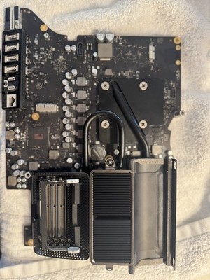 Apple iMac A1419 Retina 5K 2017 Logic Board, I7-7700K 4.2GHz: NO WIFI CARD