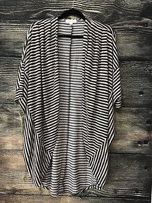 PAINTED THREADS Women's Gray &  Pleated On Sides Black Striped Wrap Knit Top Sm.