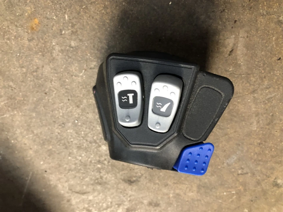 Interruptor de barra izquierda Arctic Cat F 1100 Viper M XF ZR 8000 9000 6000 7000 07-19 OEM Foto 2 de 3