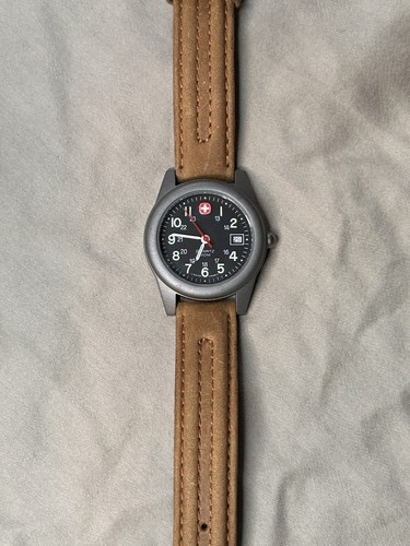 Vintage Wenger Marlboro Unlimited SAK Design Swiss Army Watch