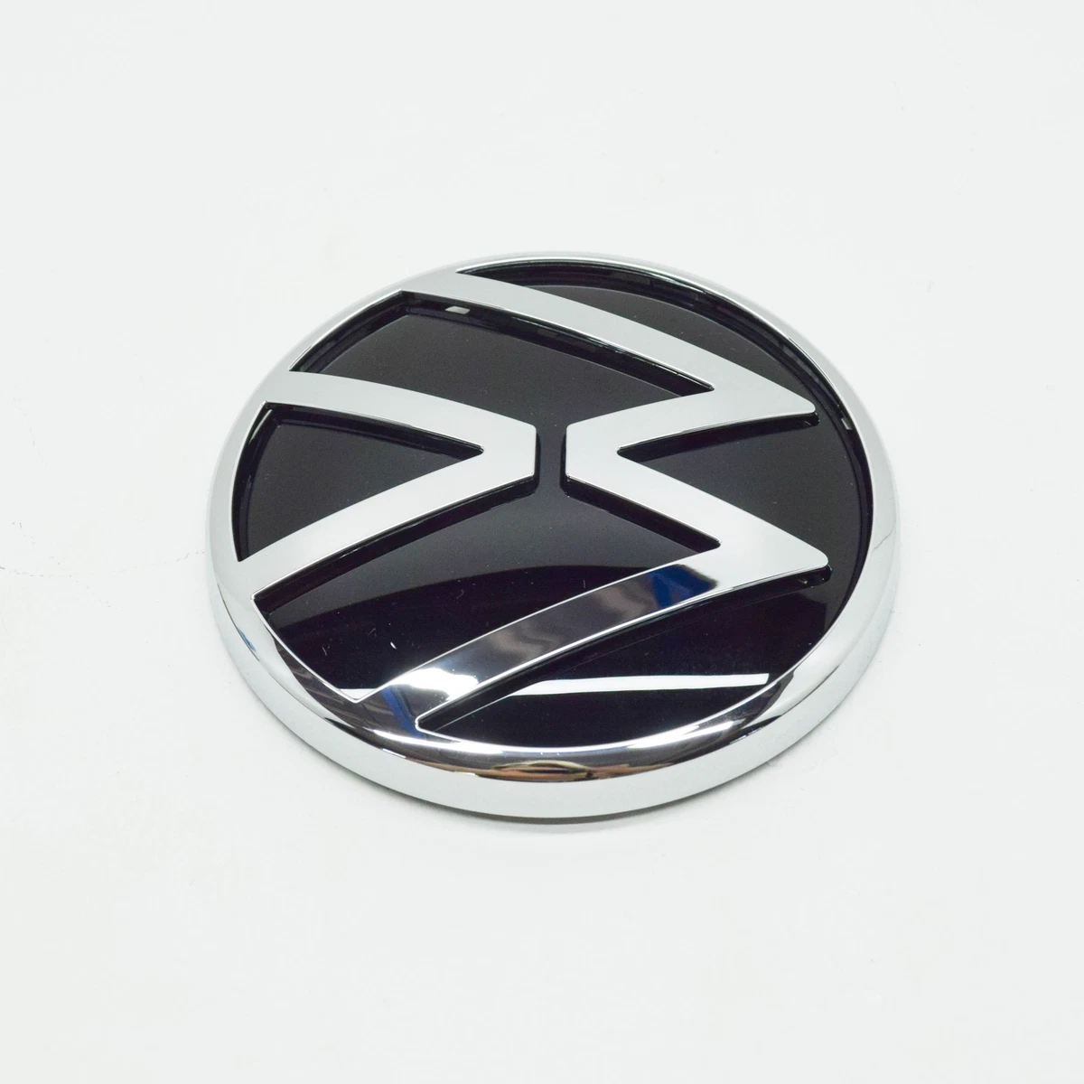 Volkswagen ARTEON Rear VW Emblem Badge 5H0898633 NEW GENUINE | eBay