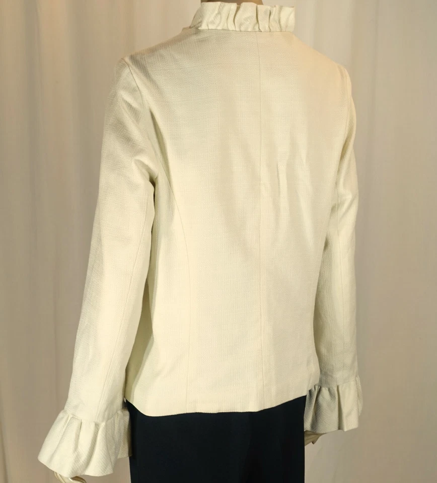DIÁLOGO~¡COMO NUEVO!!~BLAZER DE ALGODÓN AJUSTADO TEJIDO TEXTURIZADO MARFIL CREMOSO RIBETE CON VOLANTES-M Foto 4 de 4