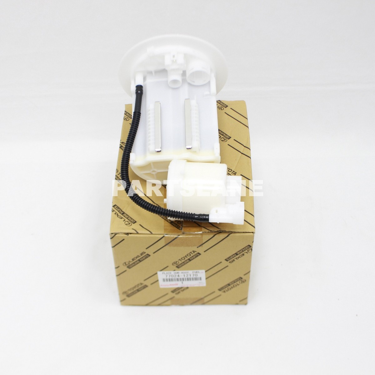 Toyota Corolla Auris NRE180 ZRE181 OEM Genuine Fuel Plate 77024
