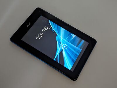 Acer Iconia B1-A71 8GB WiFi  7'' Tablet Schwarz Blau Android   