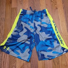 Under Armour Shorts Size YM