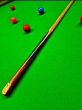 ** Pezzo unico PERADON PRINCE GIUNTATO A MANO. Raro. stecca da biliardo non più prodotta. **