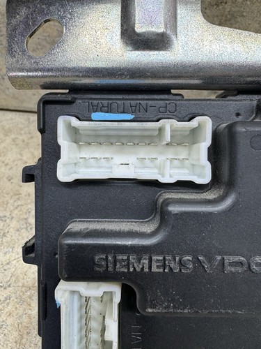 2007 2008 Infiniti G35 G37 Body Control Module BCM BCU Unit 284B1 JK62A OEM - Picture 3 of 9