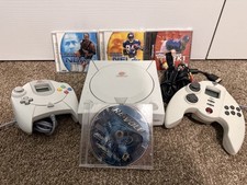 SEGA Dreamcast Console w/ Controllers, memory cards, carry case and games!Tested