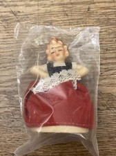 antikes kleines Püppchen, Spielzeug, unbenutzt, Bakelit