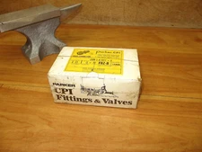 Parker 4-8 FBZ-B (BOX OF 10) *NEW OLD STOCK* Brass CPI Fitting Tube to NPT