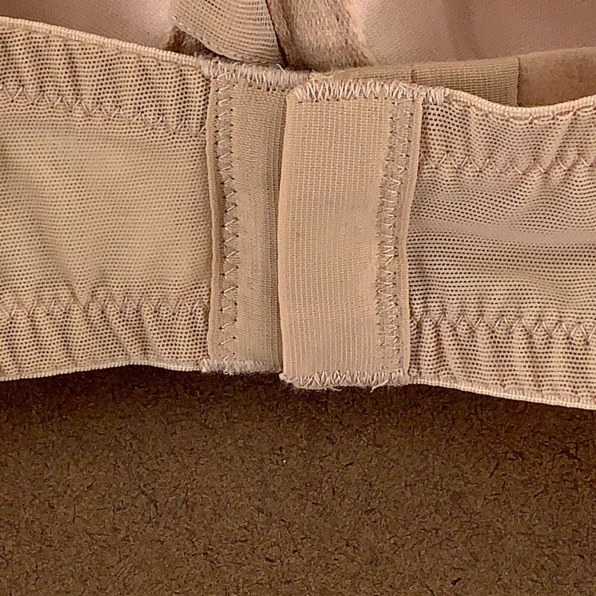 H&M Women's Size 40D White/Beige 2-Pack Microfiber Padded H&M Women's Size 40D White/Beige 2-Pack Microfiber Padded