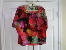 Signature Studio Womens Blouse Medium Multicolor Floral Short Sleeve