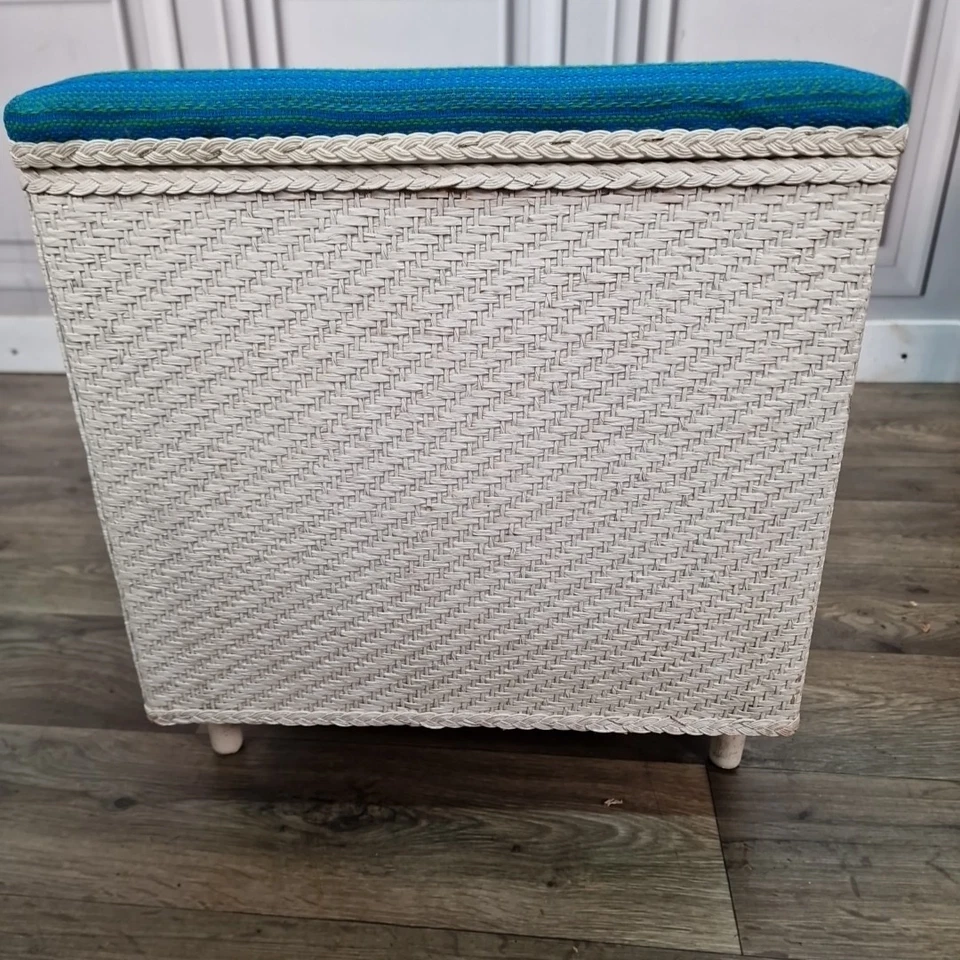 Vintage Wicker Blanket Box - Retro Mid Century Trunk Storage Woven Ottoman Linen - Image 3 of 4