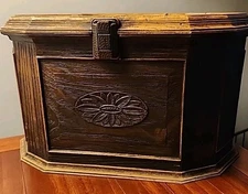 Vintage Lerner Faux Wood Sewing Box with Plastic Insert for Notions and Handle 