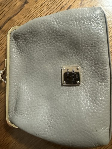 Dooney & Bourke Women's Pebble Grain Medium Around Leather Wallet (J5) - Picture 4 of 6
