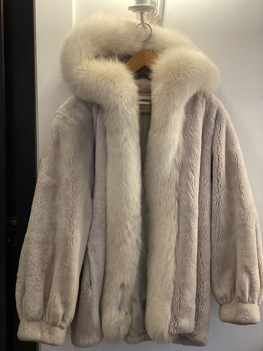 Dior Fall 2001 offers Fox purchases Dior Fall 2001 offers Fox purchases