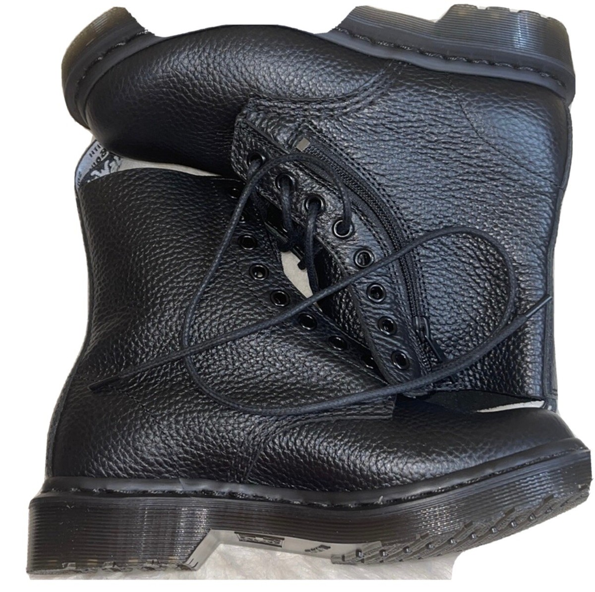 靴 Dr.Martens airwair Doc Martens AirWair with bouncing soles Matte black womens