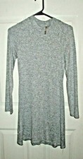 Mono B~ Ladies Dress~Size Small~Light Gray~Rayon~Polyester~Spandex~Pre-Owned