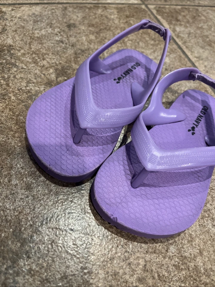 Sandalias de verano púrpura claro azul marino antiguo para niños pequeños talla 7 Foto 3 de 4