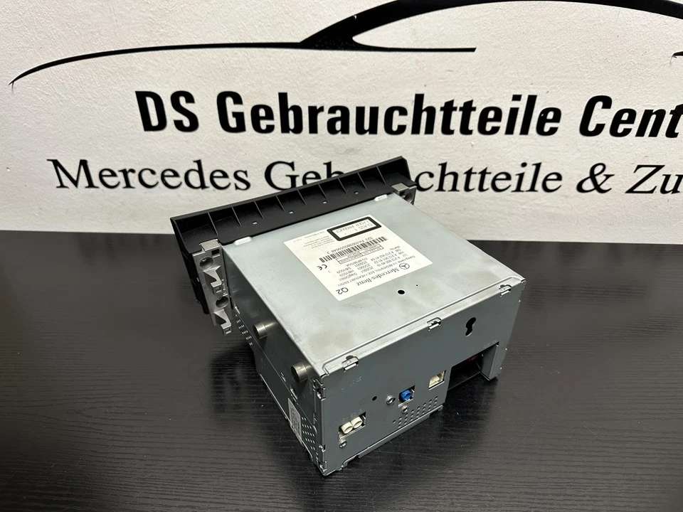 Orig. Mercedes E-Kl. W212 W207 Bedienteil Audio 20 Radio A2129004910 - Bild 4 von 4
