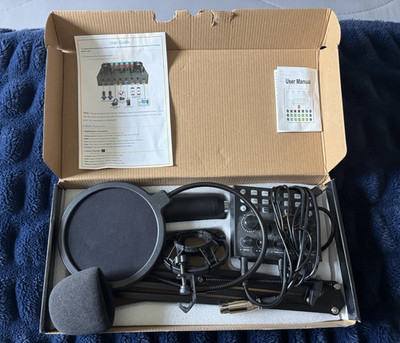 Legendary Vocal Condenser Podcast Mic Bundle, XLR 3-Pin, Adjustable Stand