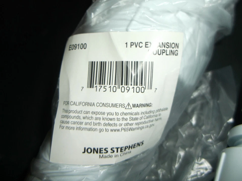 NEW JONES STEPHENS  1 INCH IPS  PVC EXPANSION COUPLING    E09100   LOT OF 5 - Image 3 of 4