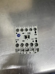 Allen Bradley 100-K05*01 Series A Contactor 24 Volt Coil